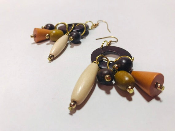 Vintage 1980s wooden bead dangle earrings - image 2