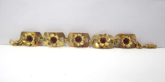Vintage Gold-Tone Antique Style Floral Bracelet D… - image 3