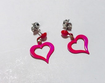 Vintage 1980s iridescent hot pink heart earrings