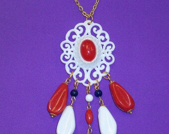 Vintage 60 s Mod rouge blanc et bleu collier médaillon