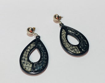 Vintage 1980s black and white tweed teardrop earrings