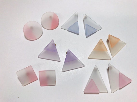 Vintage 1980s frosted pastel geometric earrings - image 1