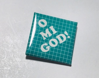 Vintage 1980s 1 1/2 in. Square o mi god Valley girl pin badge