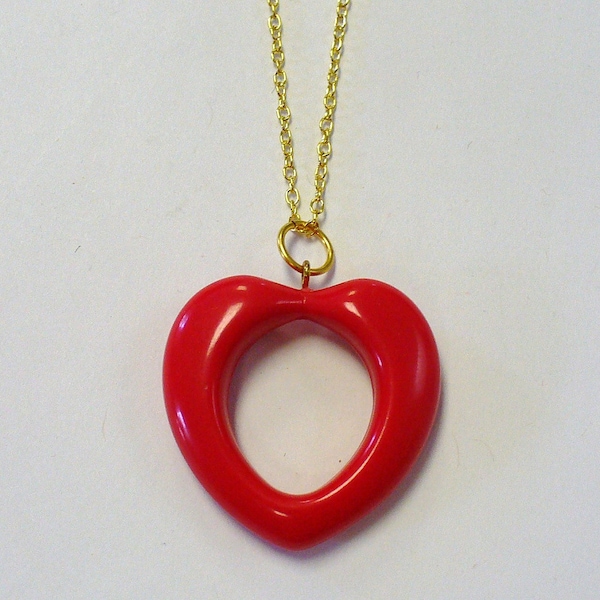 Vintage Red Heart Necklace DEADSTOCK