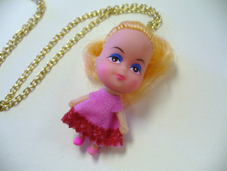 Vintage Tiny Doll Kiddles Necklace DEADSTOCK Samantha image 1