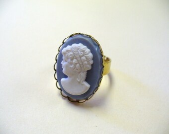 Vintage Gold-Tone Cameo Ring DEADSTOCK