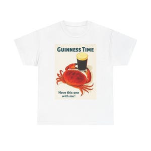 T-shirt d'affiche de crabe Guinness Time | T-shirt graphique bière rétro image 2
