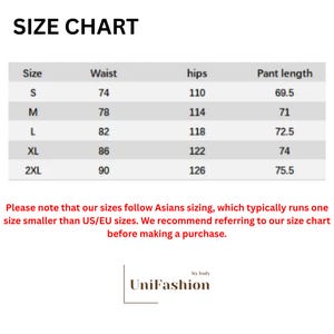 Button Cropped Jeans | Casual Loose Denim Shorts | Daily Wear | Y2K Streetwear Style

Button-adjust waist cropped denim shorts with loose wide leg Y2K streetwear style