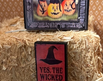Miniature Halloween decorations