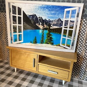 Miniature window