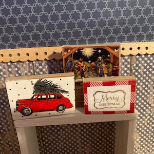 Miniature Christmas decorations