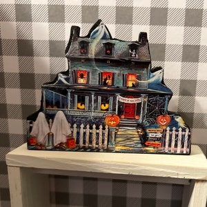 Miniature Haunted House