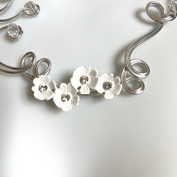 White floral wedding necklace, Wedding stylish open front necklace, White prom necklace, White design short necklace, White ceremony jewel