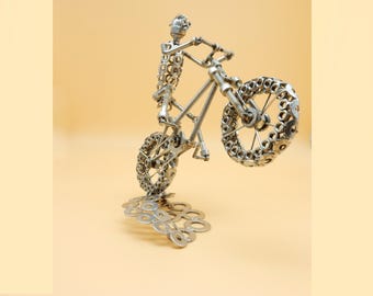 Fatbike Metallskulptur, Crossbike, Fahrradskulptur, Fahrradkunst, Recycling, Fatbike-Skulptur, Radfahrergeschenk, Fahrradgeschenk, Fatbike-Enthusiast