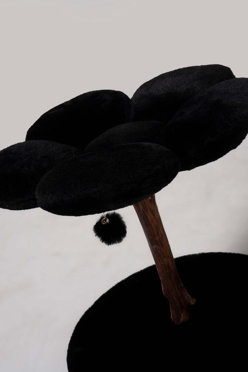 Black floral pattern cat tower for large cats