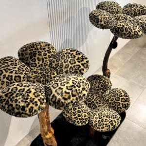 Leopard Floral Cat Tree: Plush Flower Cat House for Large Cats
