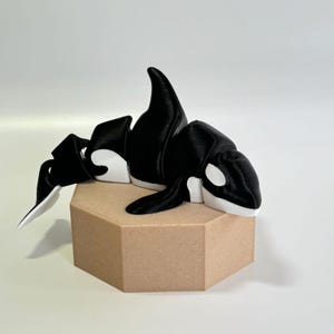 Baleia ORCA Flexi Articulada | Brinquedos Impressos em 3D | Presentes de Animais | 7 polegadas