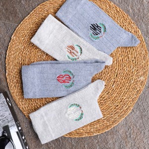 Wedding Monogram Embroidered Groomsman Socks, Gift for Groomsmen, Best Man proposal, Best Man Socks, Groomsmen Proposal Gifts, Groom Socks