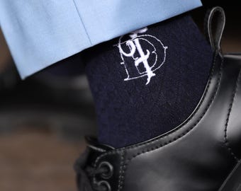 kundenspezifische gestickte Monogramm-Socken, Groomsmen Geschenk, ursprüngliche Bräutigam Socken