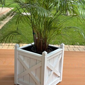 Blumentopf aus Holz, Blumentopf für den Garten, groß für Blumen, Holzkiste