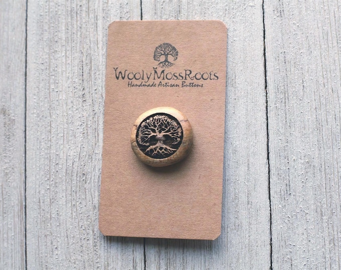 Tree Button in Oregon Myrtlewood {1"}