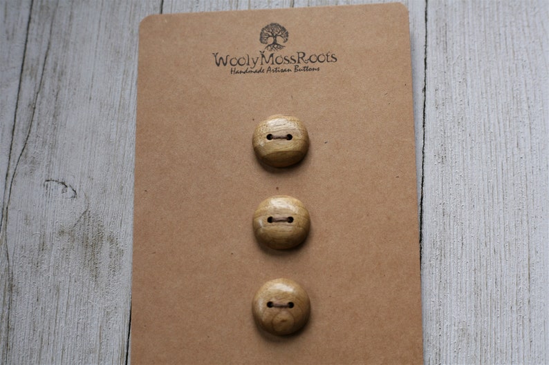 3 Wood Buttons in Oregon Myrtlewood 3/4 zdjęcie 4