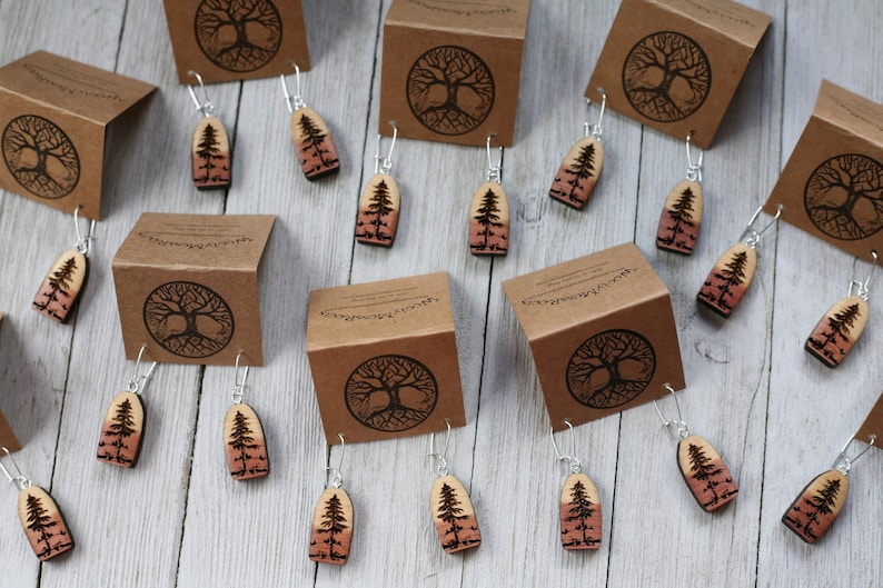 Forest Love Earrings : Red Cedar Wood Aromatherapy Earrings image 1