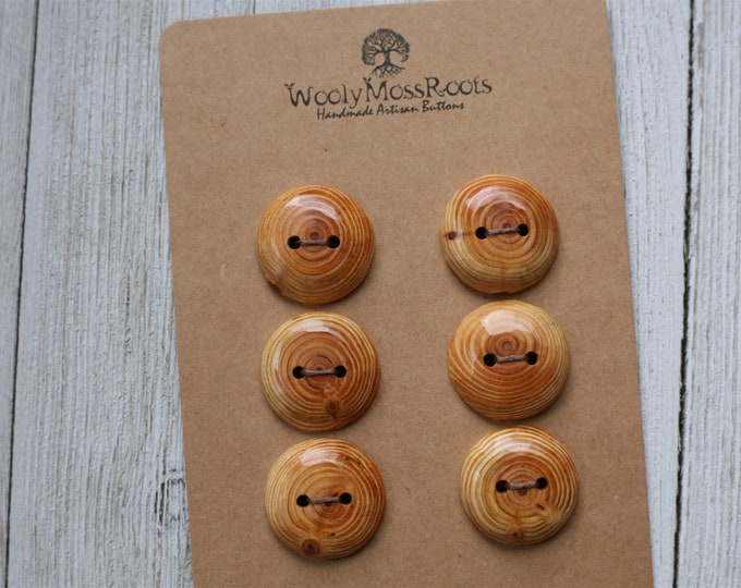 6 Wood Buttons in Oregon Hemlock {1"}