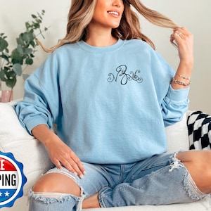 Monogrammed Sweatshirt, Monogram Sweater, Personalized Crewneck Sweatshirt, Women Gift for Her