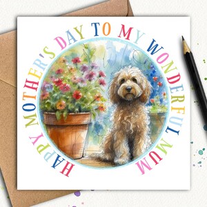 Tarjeta del Día de la Madre del perro COCKAPOO (Jardín) Una tarjeta del Día de la Madre del divertido perro Cockapoo, una hermosa tarjeta para regalarle a mamá este año