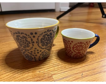 Vtg Pier 1 Imports Hand Painted Stoneware Measuring Cups Set 1 Cup & 1/3 Cup