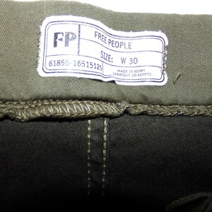 vintage Free People, legging à enfiler vert armée ourlets effilochés S EUC image 5
