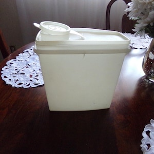 Vintage Tupperware Müslibehälter Ausgezeichnet