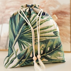 Draw string project bag for knitting and crocheting - size L with divided pockets