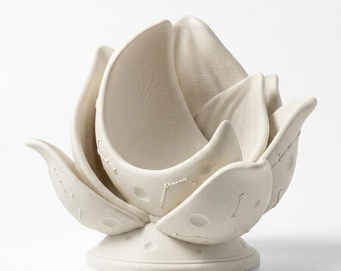 Lotus Flower Bowl – 3D Printed Decorative Pedestal Bowl, Modern Minimalist Home Decor