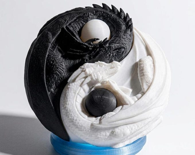 Yin Yang Dragon Desk Lamp – Fantasy 3D Printed Dragon Sculpture, Mystical Gamer Room Decor