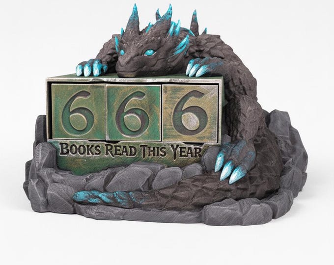 Dragon Book Tracker – Fantasy Reading Counter with Dice, 3D Printed Bookshelf Decor for Book Lovers