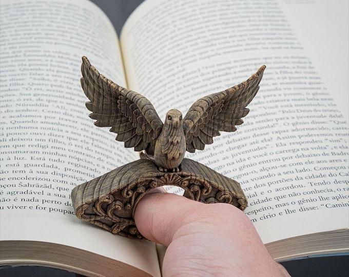Bird Thumb Page Holder Ring, Winged Book Page Keeper, One Hand Reading Aid, Dark Academia Gothic Book Accessory, Reader Gift