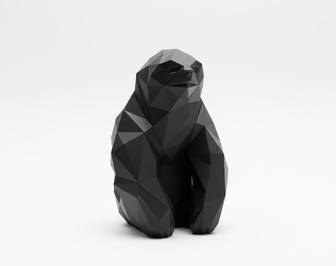 Low Poly Sloth Sculpture – Modern 3D Printed Desk Decor, Minimalist Animal Figurine for Office & Home