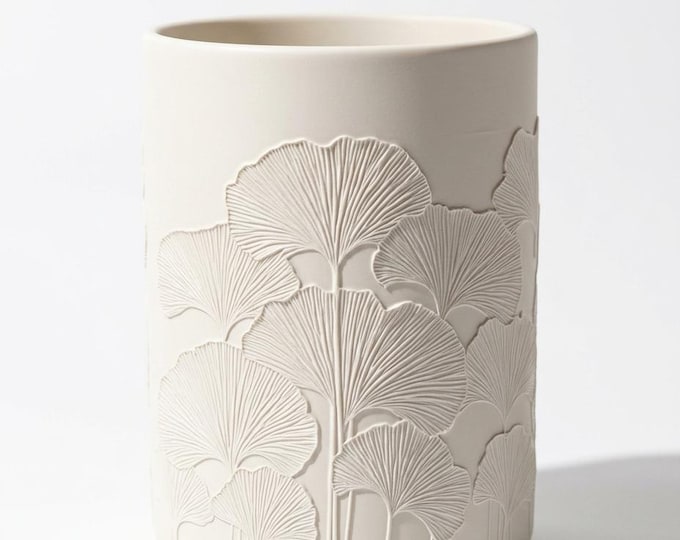 Japandi Ginkgo Brush Holder – Ceramic-Look Desk Organizer, Minimalist Botanical Scandinavian Decor