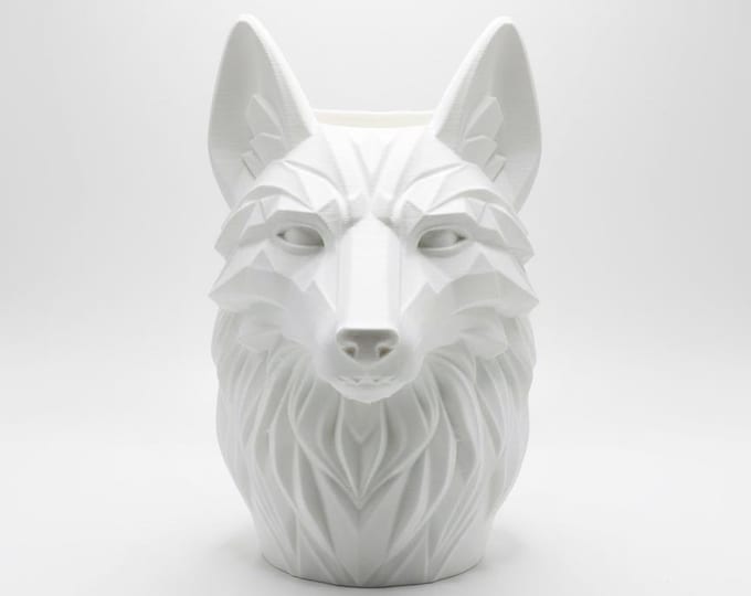 Geometric Wolf Head Planter – Minimalist Animal Planter for Succulents, 3D Printed Modern Home Decor