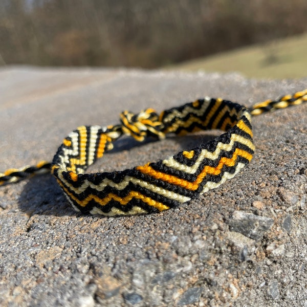 Friendship Bracelet with black & yellow zigzag patten - handmade macrame jewelry