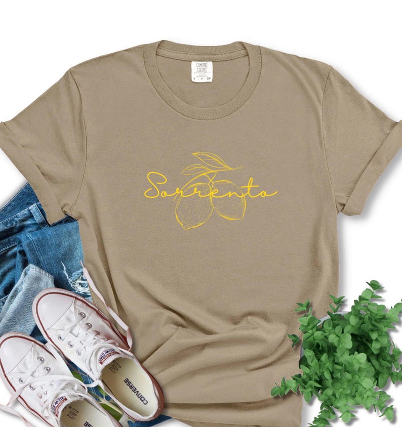 Sorrento Lemon Tee: Italy Travel Shirt, Minimalist Design afbeelding 3