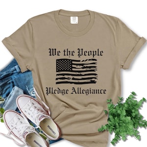 Patriotic T-Shirt: We The People Flag Tee - Comfort Colors afbeelding 1