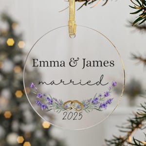 Gepersonaliseerde bruiloftsornament: acryl gouden ringen, aandenken jonggehuwde