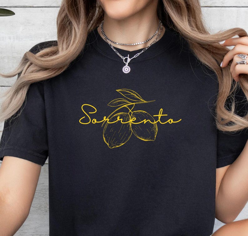 Sorrento Lemon Tee: Italy Travel Shirt, Minimalist Design afbeelding 2