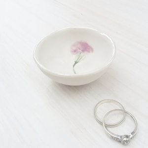 Ring Dish - Ring Holder Bowl - Birthday Gift for Her -  Christmas gift- Jewellery Holder - Pressed Flower - jewelry holder