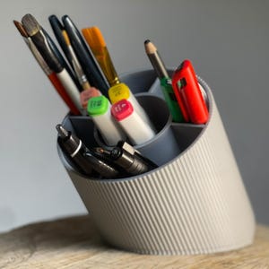 Pot à crayons 3D en PLA écoresponsable – design ondulé minimaliste – porte‑stylos de voyage/ bureau printed pen holder /desk pencil pot
