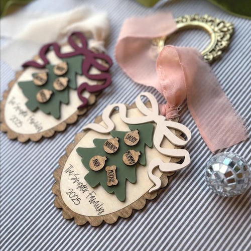 Personalized Family Christmas Ornament: Scalloped Bow, Vintage Retro Gift