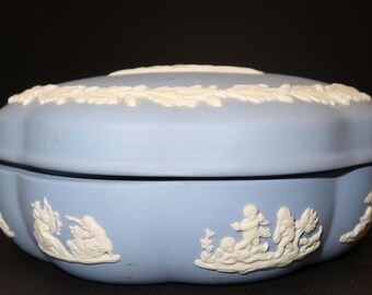 WEDGWOOD blue Jasperware Covered Box Lady with Lyre and Cherubs, 4 5/8 x 2 1/4